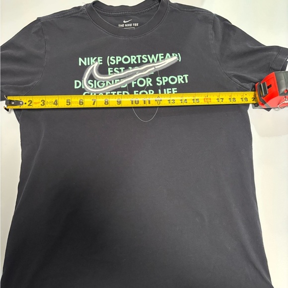 Nike Men's Black T-Shirt (medium) - Picture 5 of 8